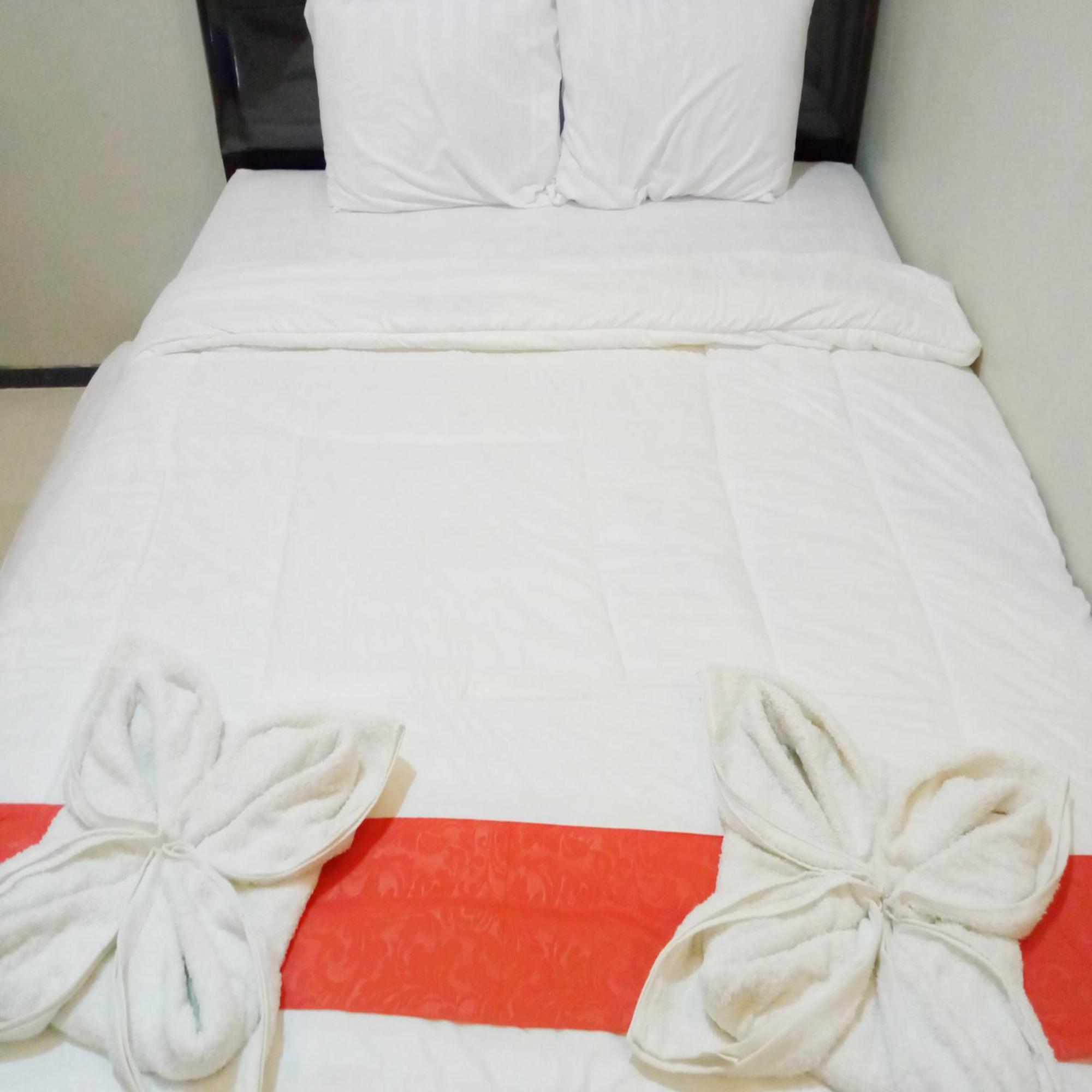 Rifal Inn Mitra Reddoorz Tegal  Esterno foto