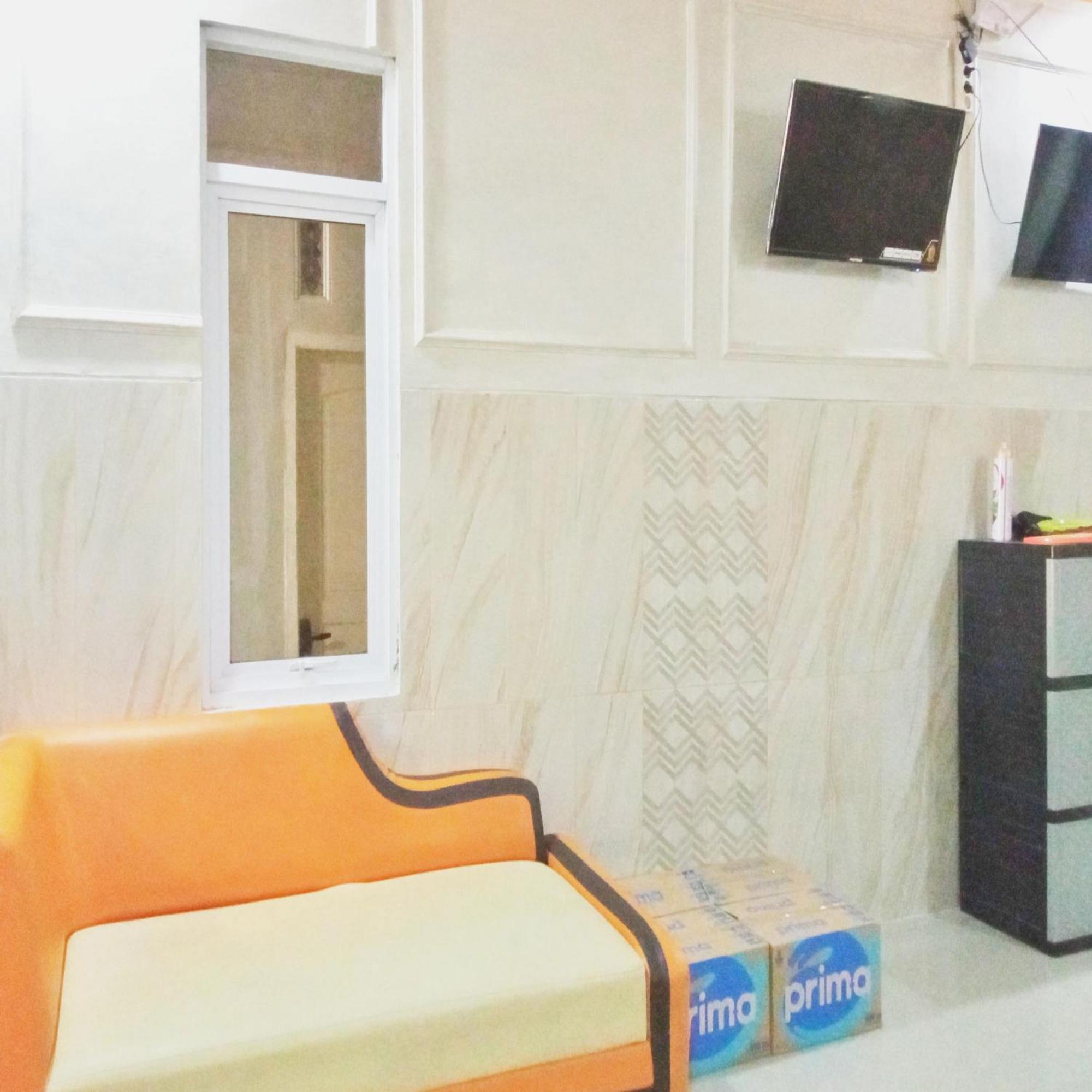 Rifal Inn Mitra Reddoorz Tegal  Esterno foto